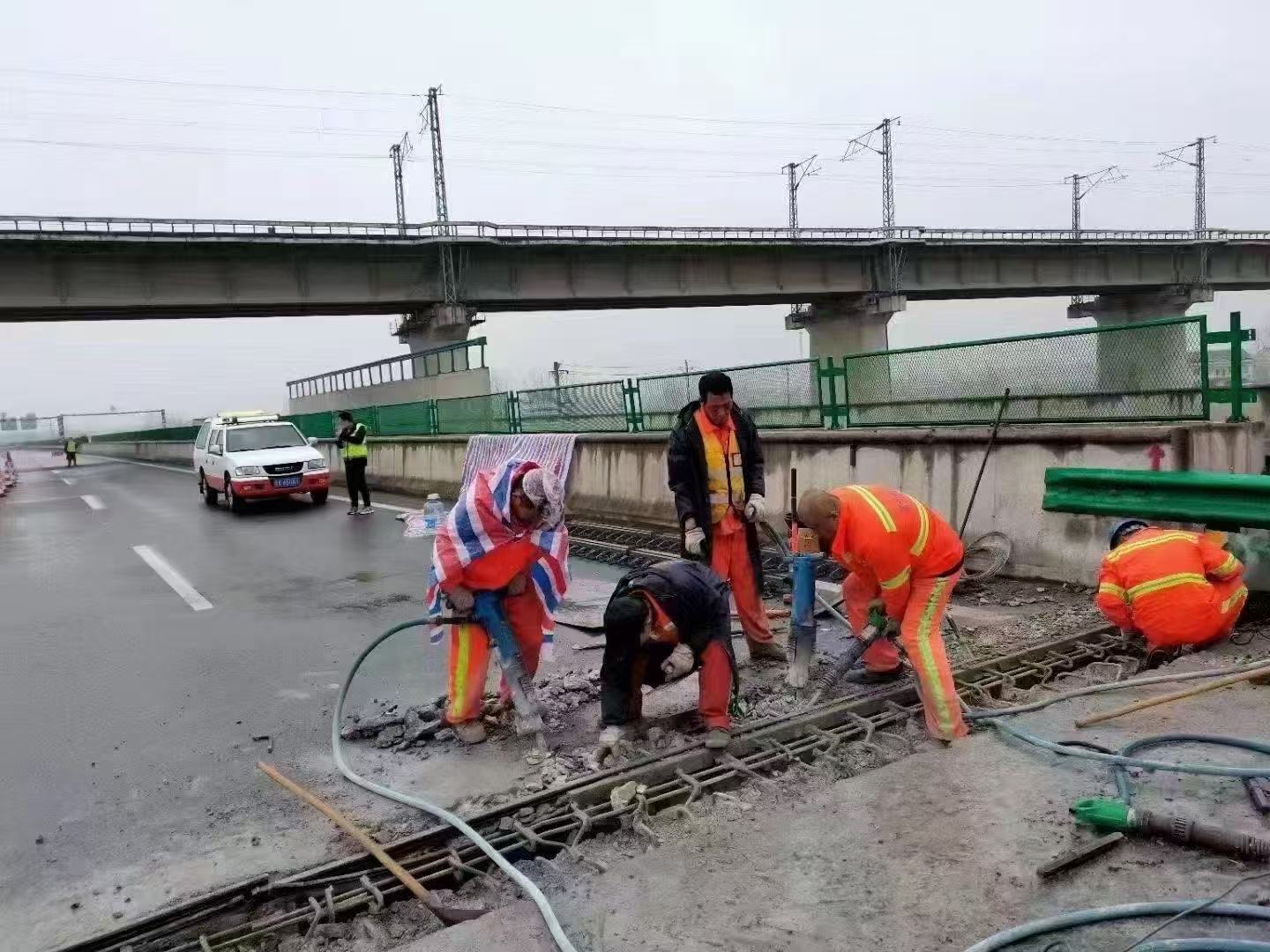 永顺桥梁伸缩缝抢修料